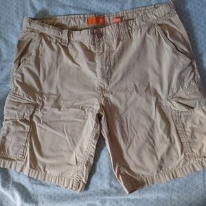 Joe Fresh mens cargo shorts size 40 tan